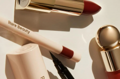 Z世代今年在美妆方面的消费同比增长23%